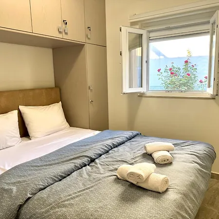 Apartment With Garden Deluxe Krithia